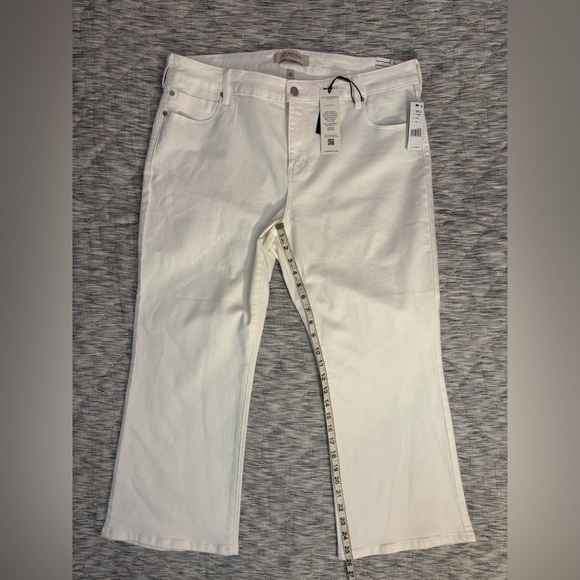 Liverpool Hannah Cropped Flare White Jeans Sz 18W NWT | Liverpool Flare Jeans - - Picture 7 of 10